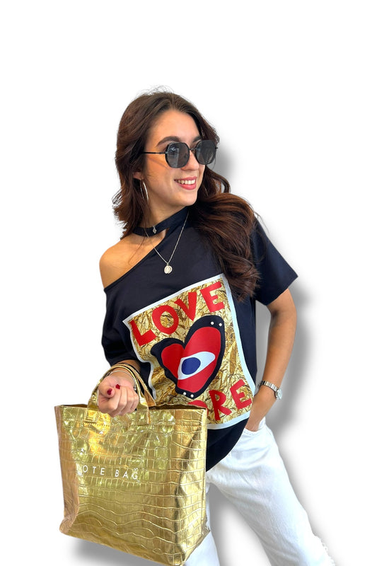 T-Shirt Love More