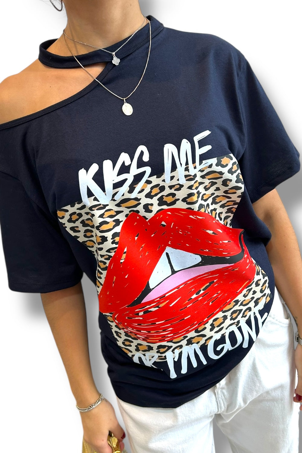 T-Shirt Kiss Me