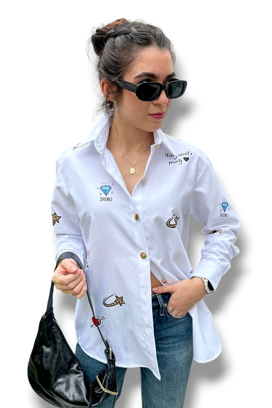 Blusa Love is All U Need